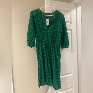Banana Republic Factory, petite medium, green with black dots, 3/4 sleeve